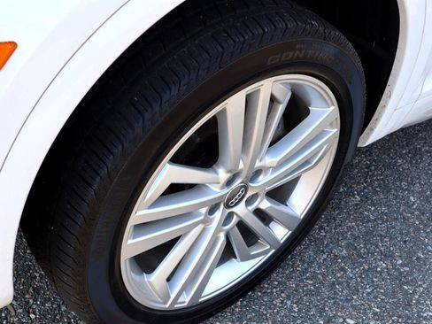 Used 2018 Audi Q5 Prestige w/ Prestige Package image 13