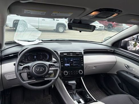 Used 2022 Hyundai Tucson SE AWD/4WD image 11