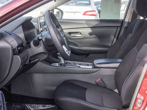 Certified 2024 Nissan Sentra SV image 18