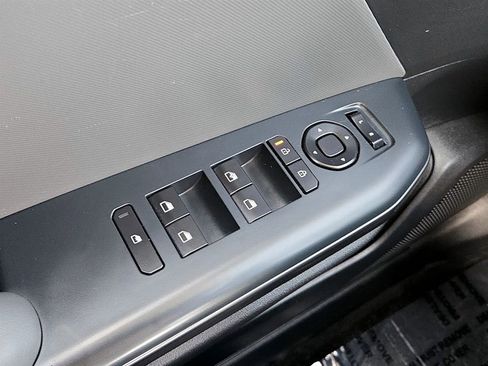Used 2025 Kia K4 LXS image 21