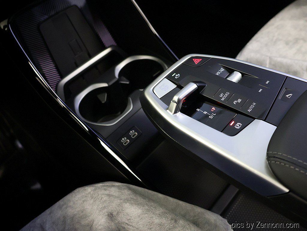New 2027 BMW X1 xDrive28i AWD/4WD image 25