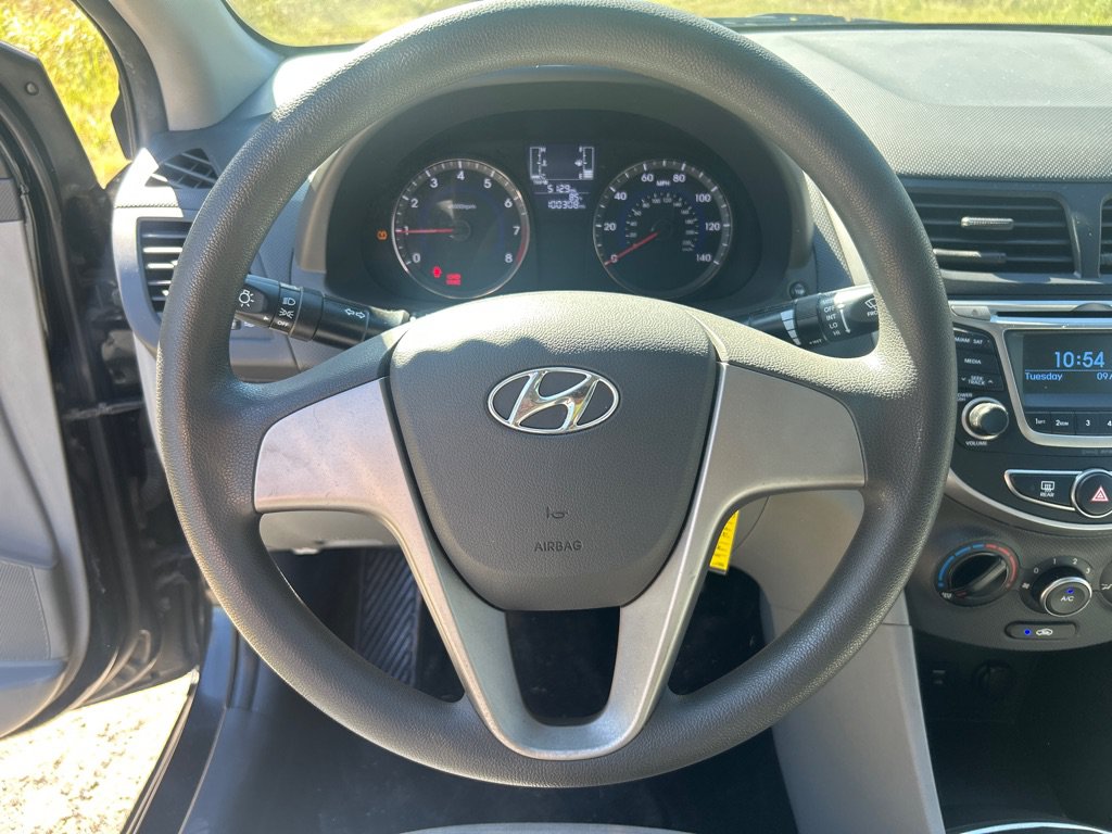 Used 2017 Hyundai Accent SE FWD image 9