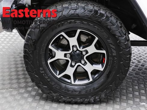 Used 2020 Jeep Wrangler Unlimited Rubicon w/ LED Lighting Group AWD/4WD image 35