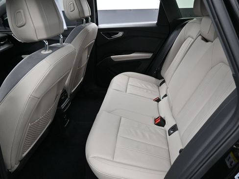 Used 2023 Audi Q4 e-tron Premium w/ Convenience Package AWD/4WD image 26