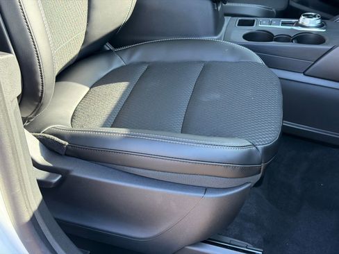 New 2026 Ford Escape SE image 11