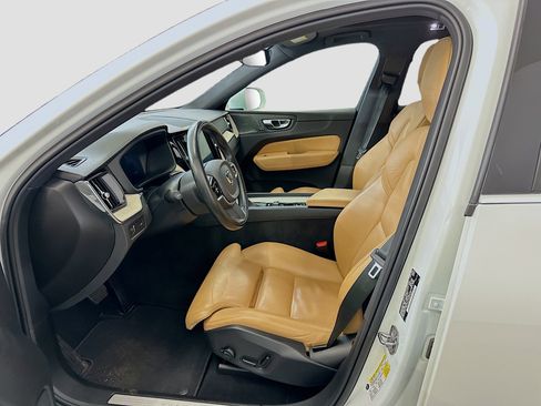 Used 2020 Volvo XC60 T6 Inscription w/ Protection Package Premier image 13