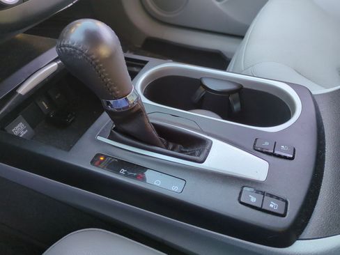 Used 2017 Acura RDX AWD w/ Advance Package image 24