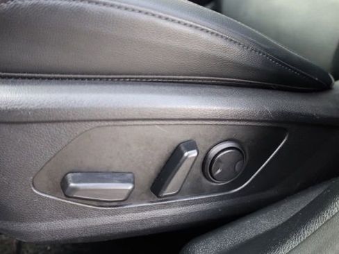 Used 2023 Kia Sportage SX image 16