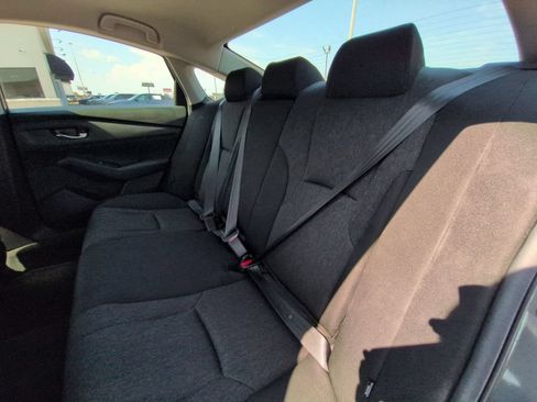 Used 2025 Honda Accord LX image 27