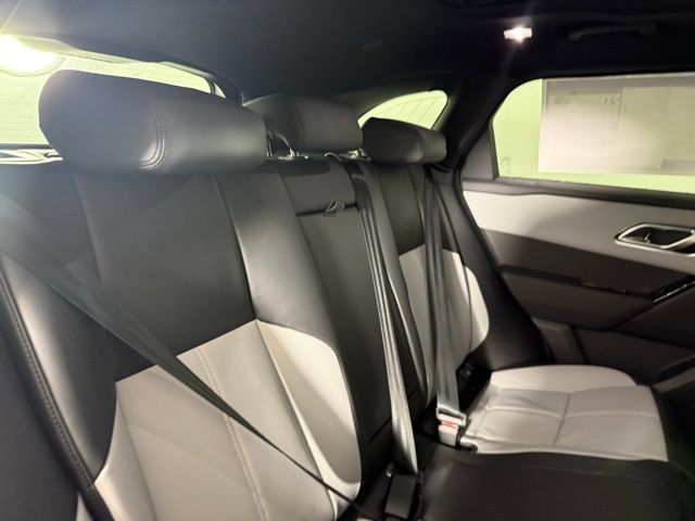 Certified 2026 Land Rover Range Rover Velar Dynamic SE AWD/4WD image 31