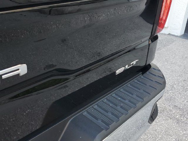 Used 2025 GMC Sierra 1500 SLT AWD/4WD image 9