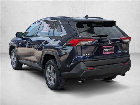 Used 2022 Toyota RAV4 XLE FWD image 8