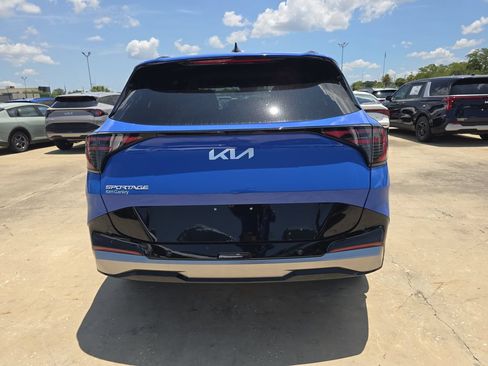 New 2026 Kia Sportage SX FWD image 7