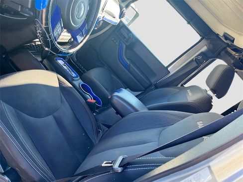 Used 2016 Jeep Wrangler Unlimited Sahara w/ Connectivity Group image 20