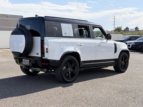 Used 2023 Land Rover Defender 110 X-Dynamic SE AWD/4WD image 28