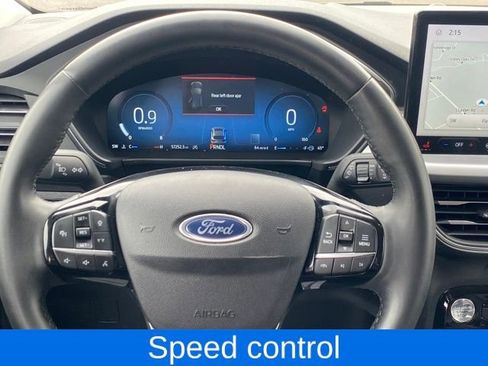 Used 2023 Ford Escape Platinum image 8