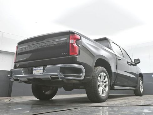 Used 2022 Chevrolet Silverado 1500 LTZ AWD/4WD image 45