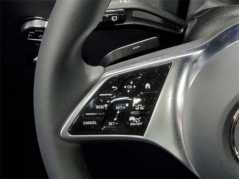 Used 2026 Mercedes-Benz GLC 300 4MATIC image 19