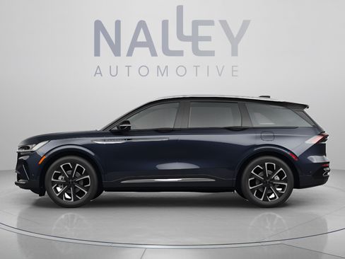 Used 2024 Lincoln Nautilus Reserve w/ Equipment Group 203A AWD/4WD image 3