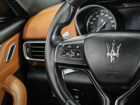 Used 2017 Maserati Levante S image 13