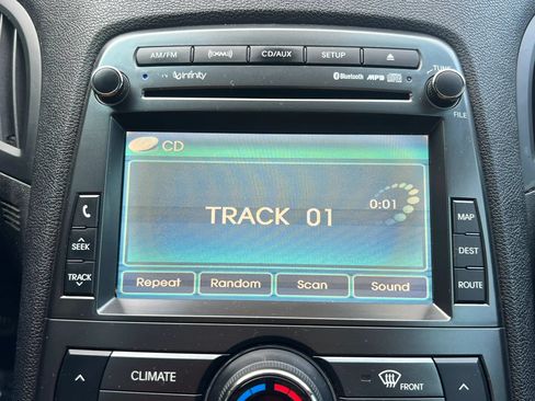 Used 2012 Hyundai Genesis 2.0T RWD image 40