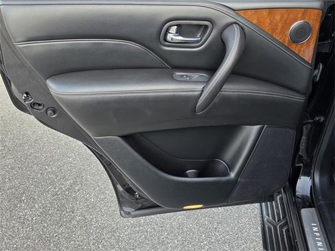 Used 2018 INFINITI QX80 Base image 47