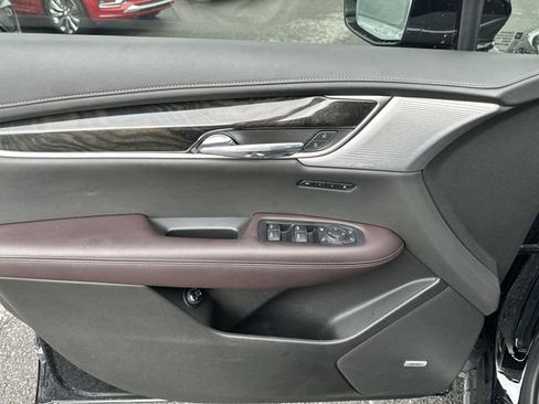 Used 2021 Cadillac XT6 Premium Luxury FWD image 15