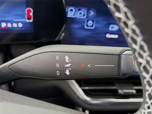 New 2026 Chevrolet Equinox EV LT image 12