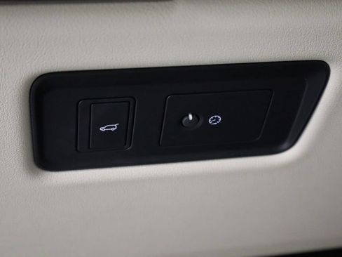 Used 2020 Land Rover Range Rover HSE AWD/4WD image 23
