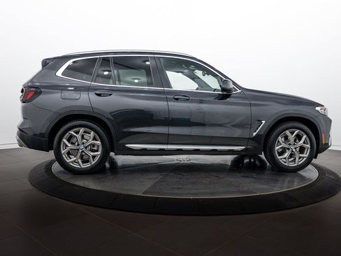 Used 2022 BMW X3 xDrive30i w/ Convenience Package AWD/4WD image 3