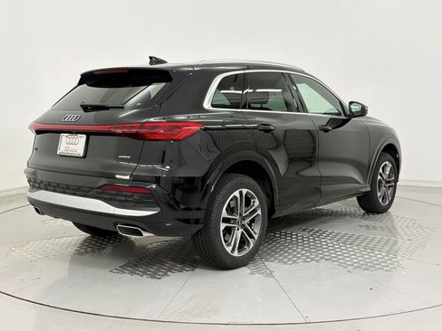 Used 2025 Audi Q5 Premium w/ Convenience Package AWD/4WD image 9