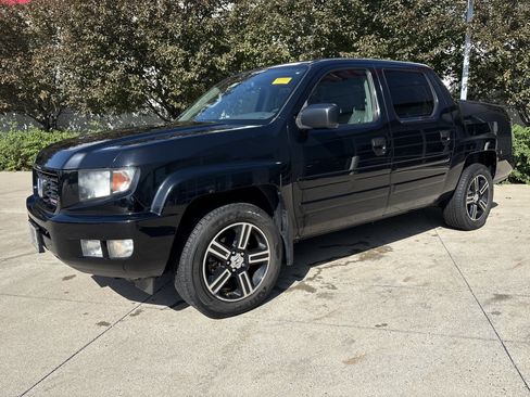 Used 2013 Honda Ridgeline Sport image 3