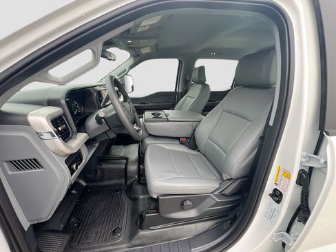 New 2026 Ford F250 XL image 15