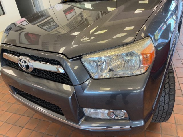 Used 2011 Toyota 4Runner SR5 AWD/4WD image 8