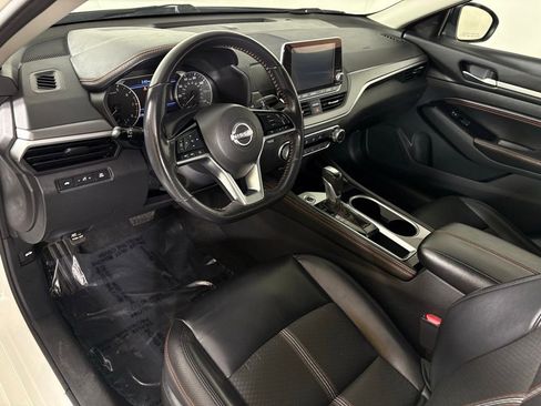 Used 2023 Nissan Altima 2.5 SR image 14