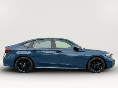 Used 2025 Honda Civic Sport image 8