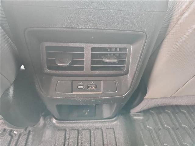 Used 2024 Chevrolet Colorado ZR2 w/ Technology Package AWD/4WD image 16