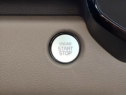 New 2026 Kia Carnival EX image 14