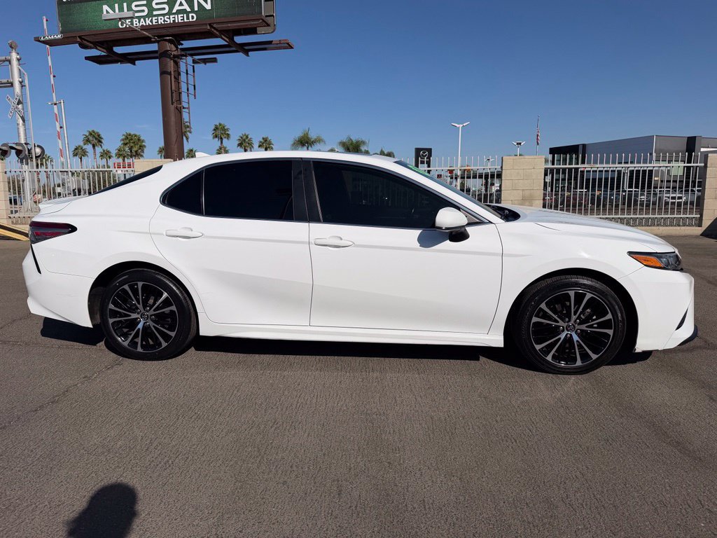 Used 2019 Toyota Camry SE w/ Protection Package (Q2) FWD image 7
