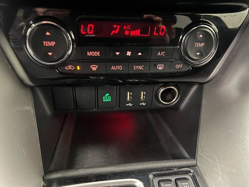 Used 2025 Mitsubishi Eclipse Cross AWD image 48