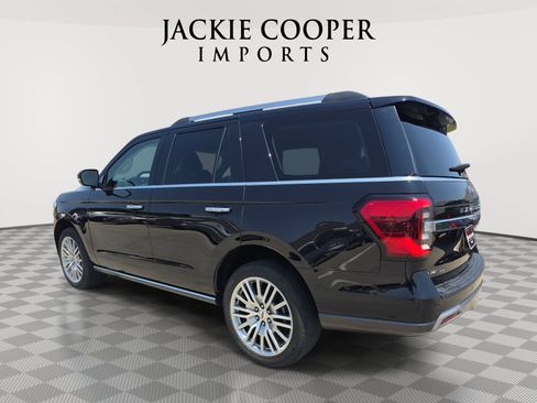 Used 2024 Ford Expedition Limited AWD/4WD image 7