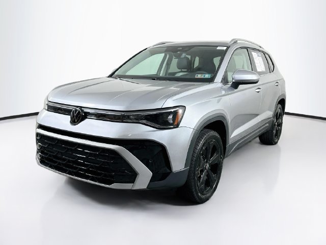 Certified 2025 Volkswagen Taos SEL AWD/4WD image 4