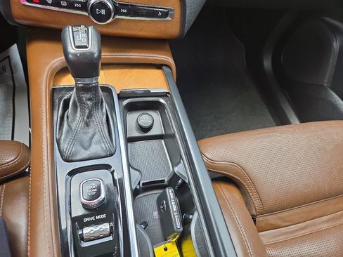 Used 2018 Volvo XC90 T6 Inscription w/ Convenience Package AWD/4WD image 21