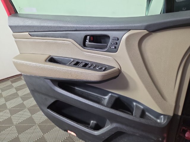 Used 2024 Honda Odyssey EX-L image 30