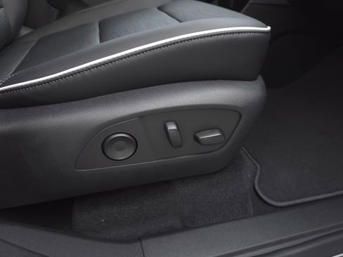 New 2026 Buick Enclave Sport Touring w/ Power Package image 50