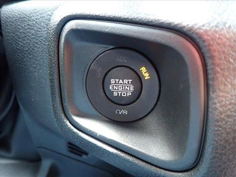 New 2025 Jeep Gladiator Willys image 19