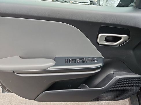 Used 2025 Kia K4 LXS image 23