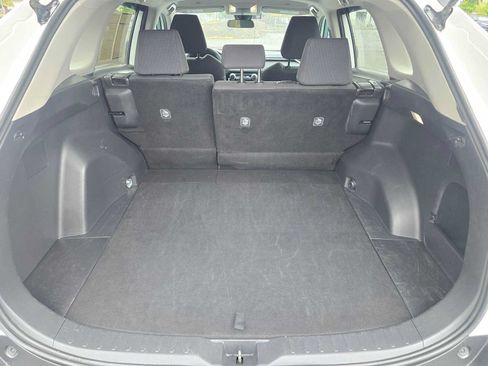 Used 2024 Toyota RAV4 LE AWD/4WD image 14