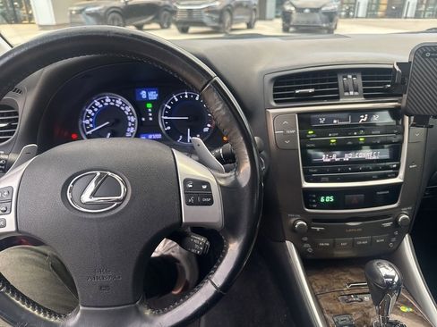 Used 2011 Lexus IS 250 AWD w/ Preferred Accessory Package image 8