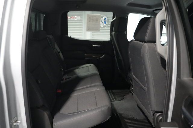 Used 2019 GMC Sierra 1500 SLE w/ SLE Value Package AWD/4WD image 16